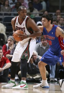 Michael Redd y Carlos Delfino, ¿en el mismo equipo? (Gary Dineen/NBAE/Getty Images)