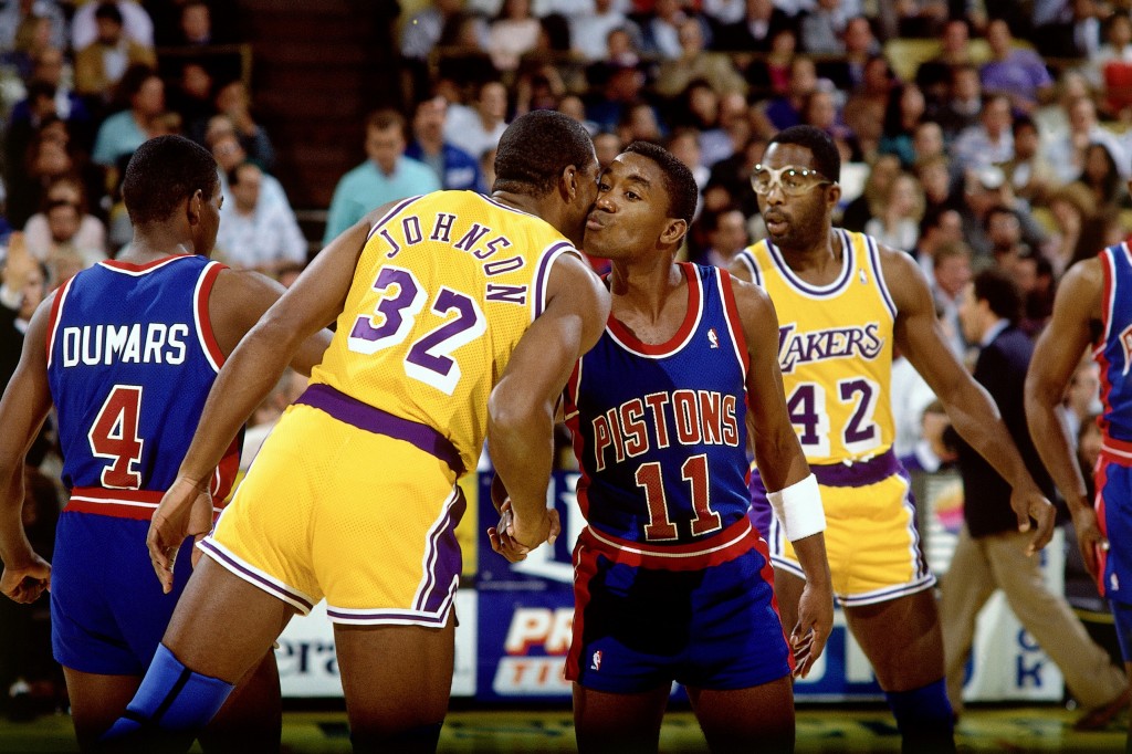 Una de las imágenes clásicas en los 80 (Andrew D. Bernstein/NBAE via Getty Images)