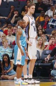 Un pequeño en tierra de gigantes (Joe Murphy/NBAE via Getty Images)