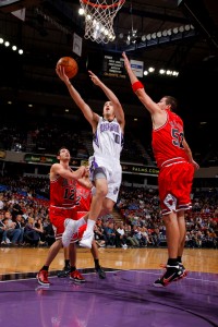 Bandeja de Sergio Rodríguez ante los Bulls (Photo by Rocky Widner/NBAE via Getty Images)